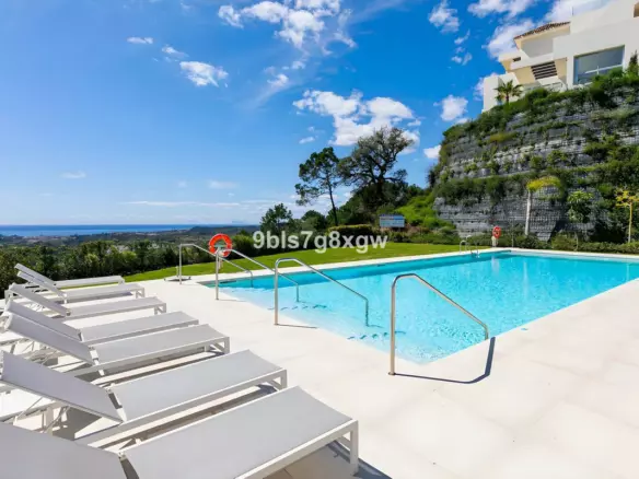 3-bedroom Apartment In Benahavis, Spain (204 M²)