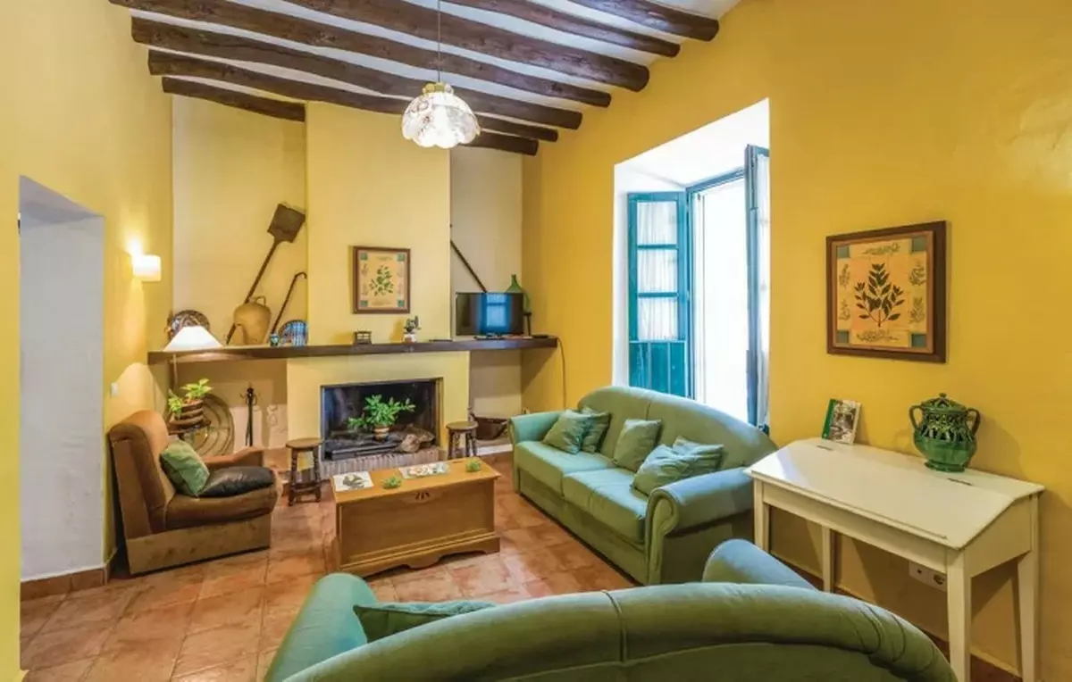 10-bedroom Country House In Cuevas Del Becerro, Spain (695 M²)