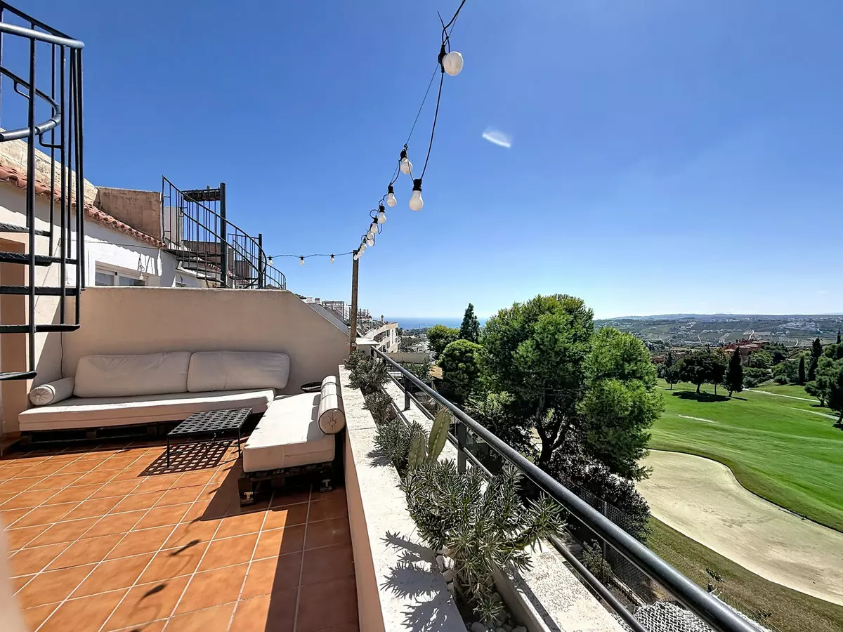3-bedroom Apartment In Casares, Spain (194 M²)