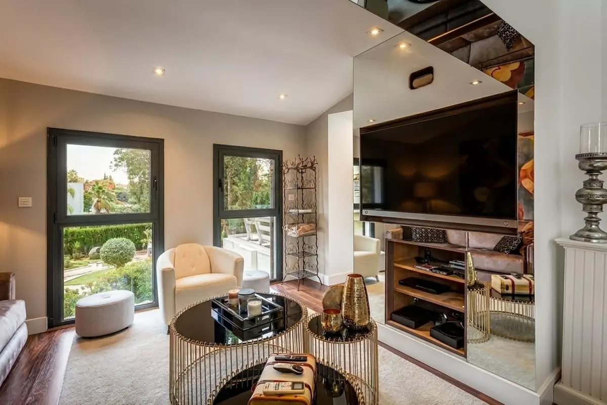 4-bedroom Villa In Marbella, Spain (253 M²)