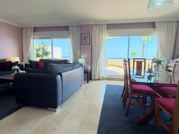 3-bedroom Apartment In Estepona, Spain (157 M²)
