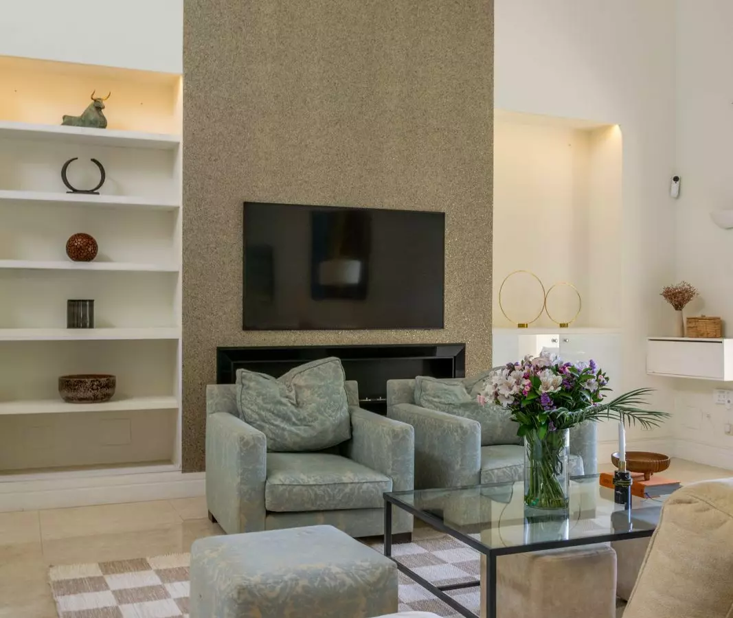 3-bedroom Villa In Benahavis, Spain (329 M²)