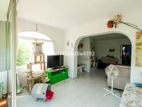 1-bedroom Apartment In Estepona, Spain (61 M²)