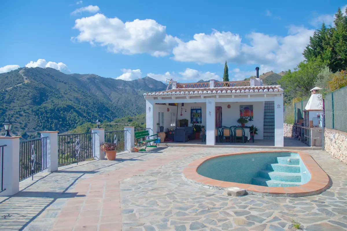 2-bedroom Villa In Frigiliana, Spain (90 M²)