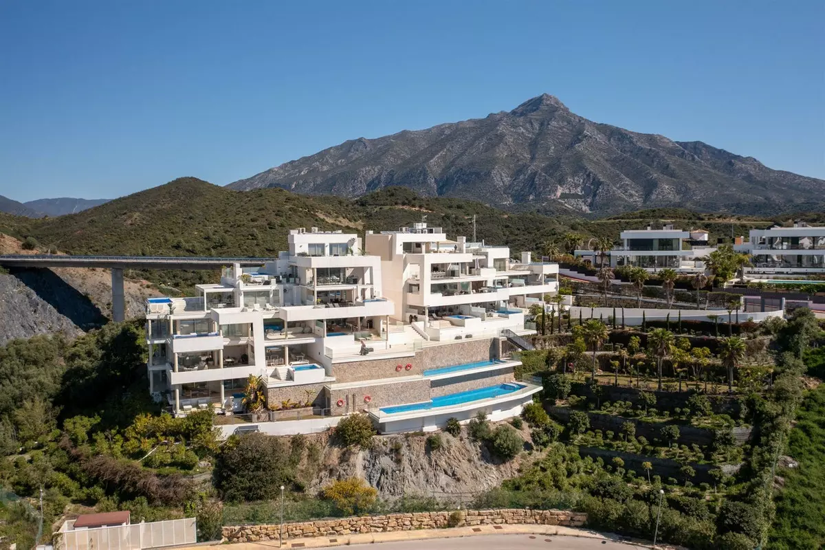 2-bedroom Apartment In Marbella, Spain (98 M²)