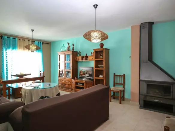 4-bedroom Town House In Alozaina, Spain (218 M²)