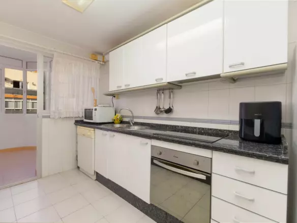 3-bedroom Apartment In Fuengirola, Spain (134 M²)