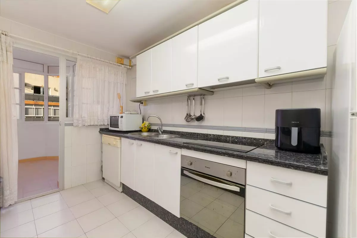 3-bedroom Apartment In Fuengirola, Spain (134 M²)