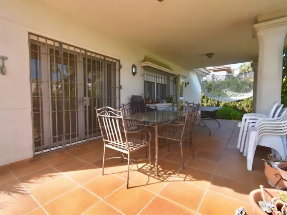 6-bedroom Villa In Cártama, Spain (590 M²)