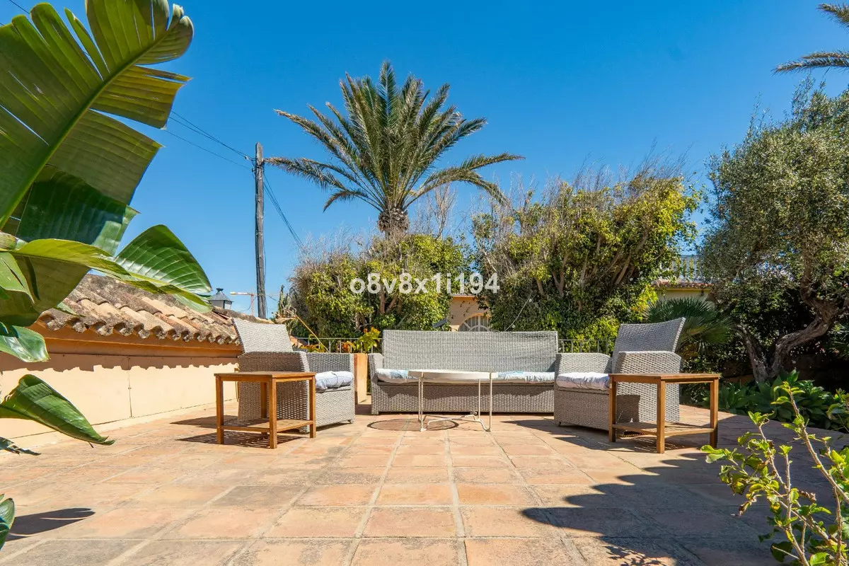 2-bedroom Villa In Marbella, Spain (180 M²)