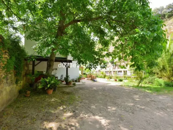 4-bedroom Country House In Arriate, Spain (987 M²)