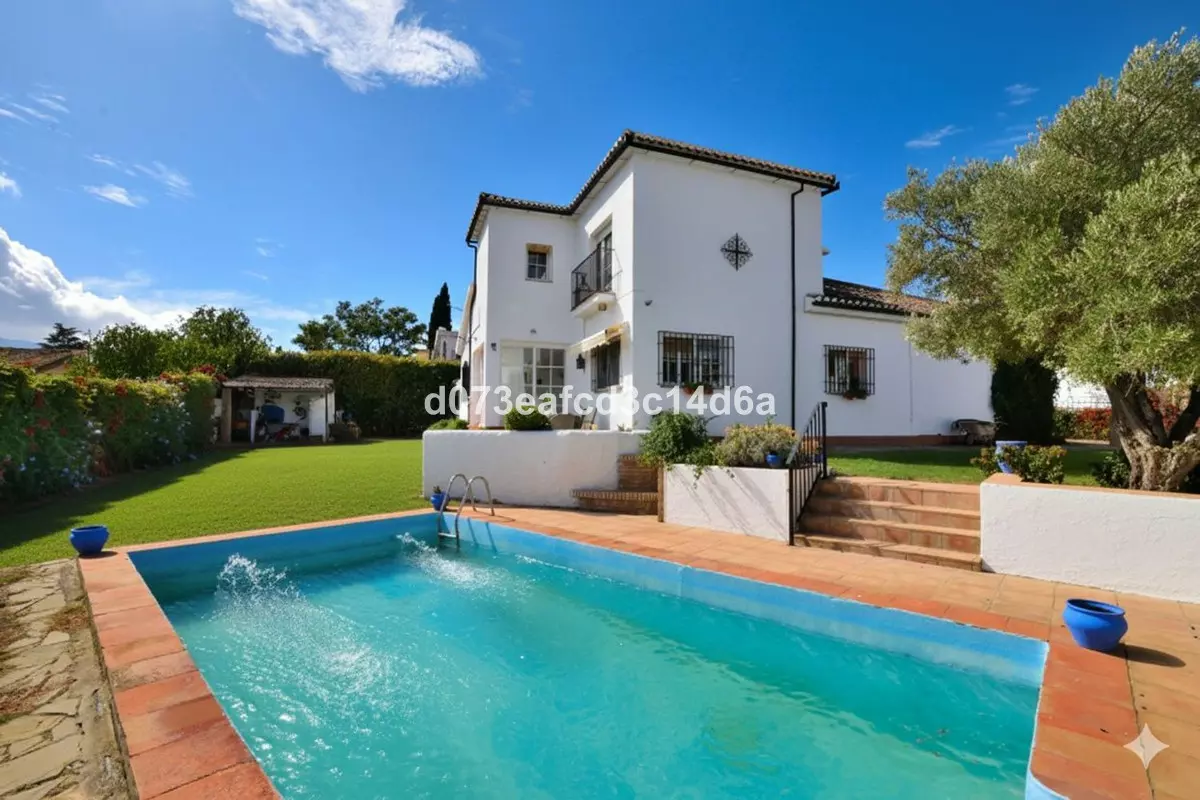 4-bedroom Villa In Ronda, Spain (220 M²)