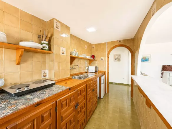 2-bedroom Apartment In Nerja, Spain (170 M²)