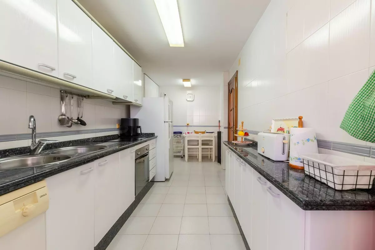 3-bedroom Apartment In Fuengirola, Spain (134 M²)