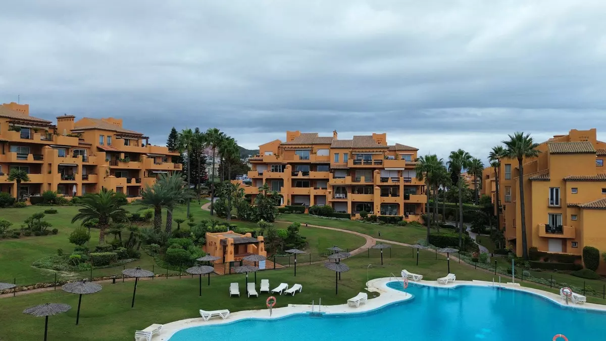 2-bedroom Apartment In Manilva, Spain (90 M²)