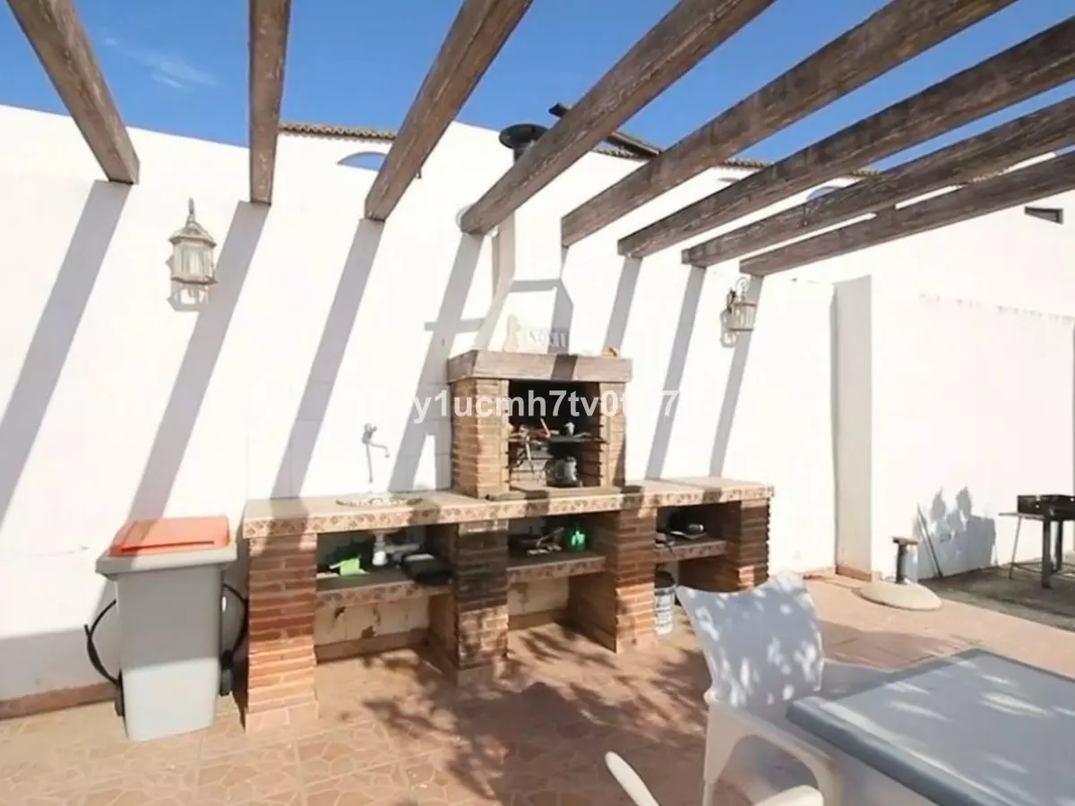 4-bedroom Villa In Málaga, Spain (317 M²)