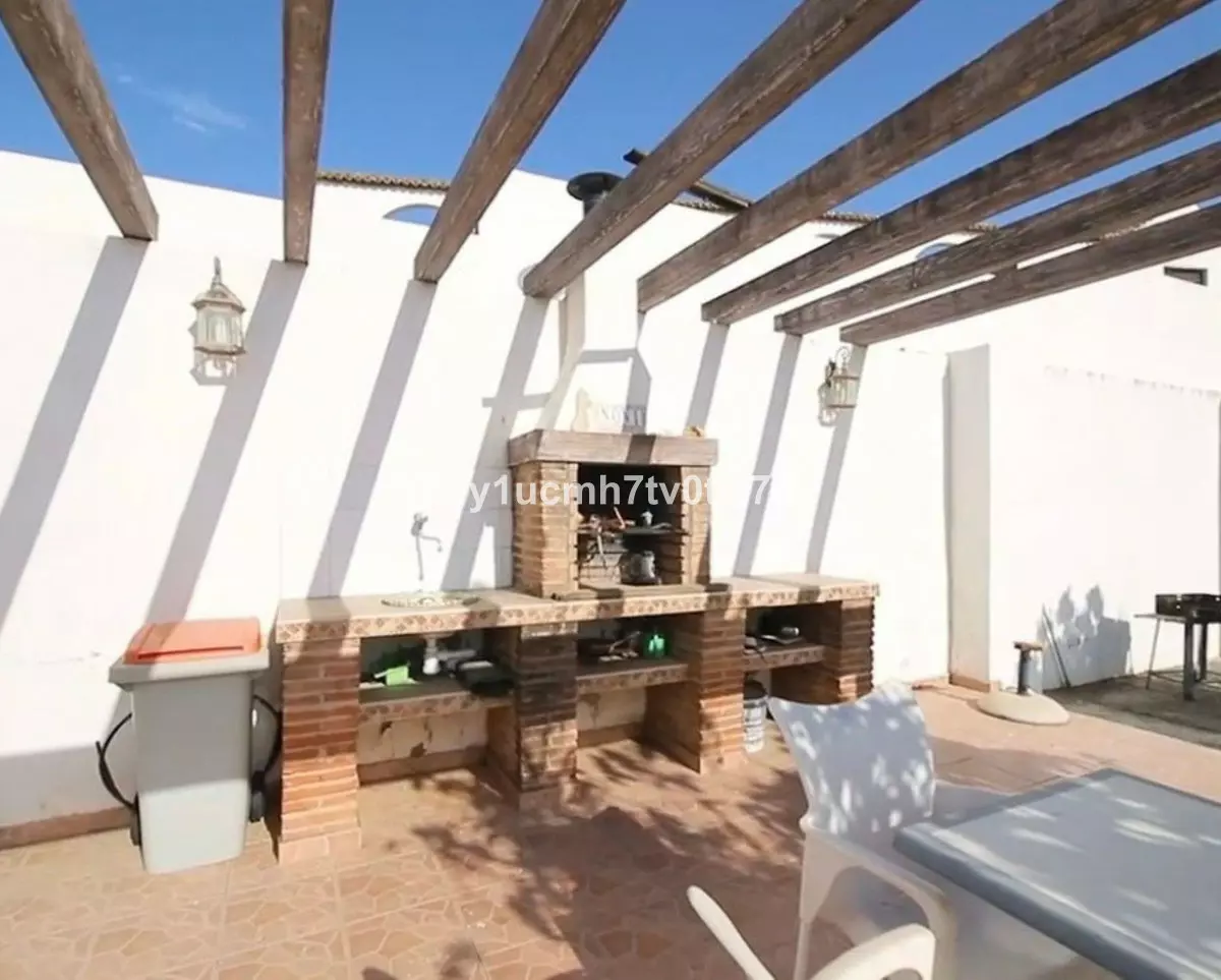4-bedroom Villa In Málaga, Spain (317 M²)
