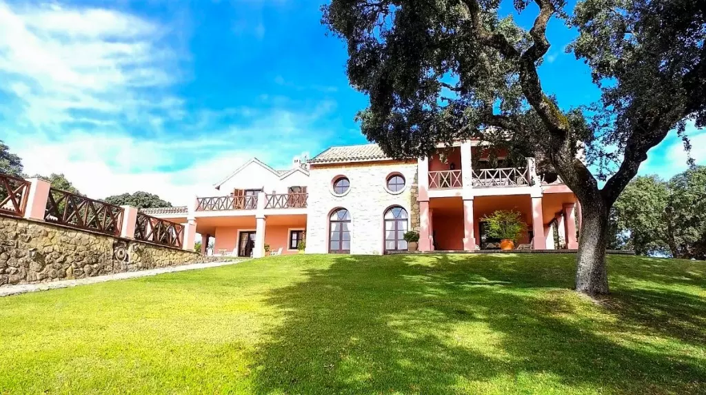 7-bedroom Country House In Ronda, Spain (735 M²)