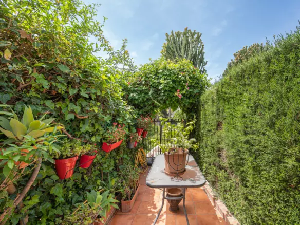 3-bedroom Town House In Marbella, Spain (184 M²)