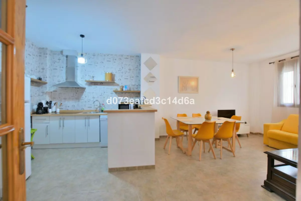 3-bedroom Apartment In Ronda, Spain (103 M²)
