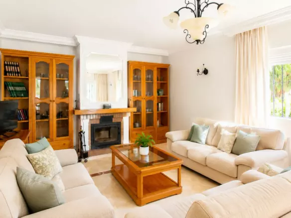 3-bedroom Country House In Estepona, Spain (120 M²)