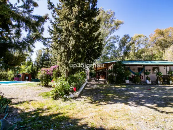 3-bedroom Villa In Gaucín, Spain (150 M²)