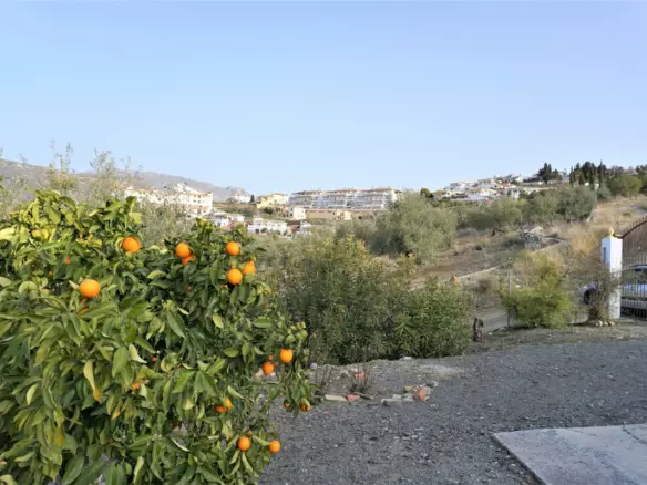 3-bedroom Country House In Alcaucín, Spain (121 M²)
