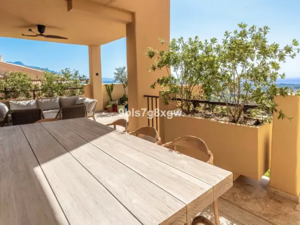 3-bedroom Apartment In Benahavis, Spain (127 M²)