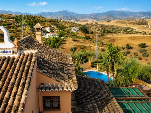 8-bedroom Country House In Cártama, Spain (569 M²)