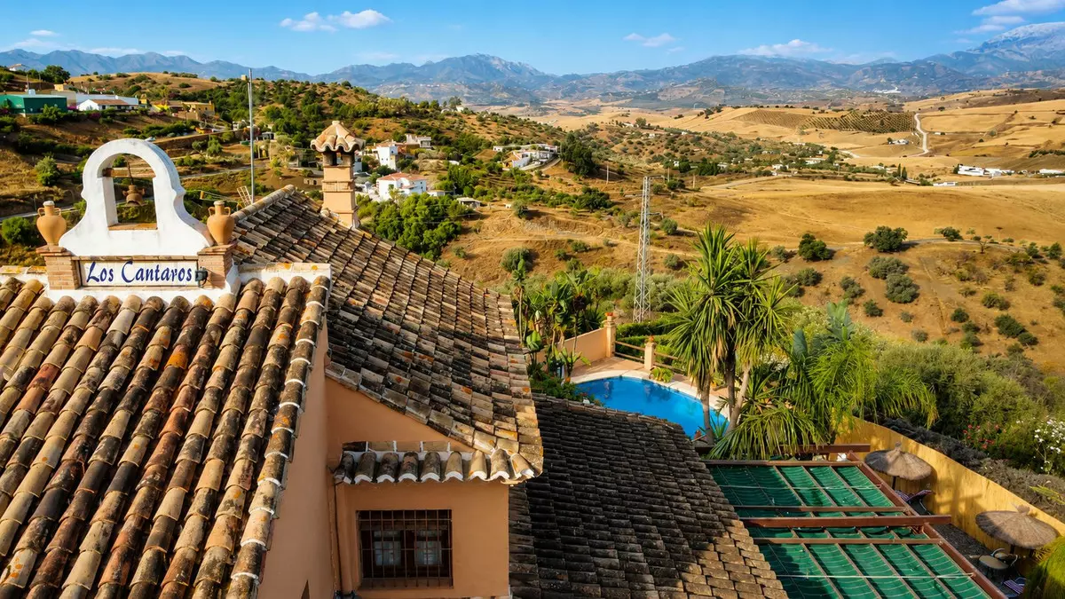 8-bedroom Country House In Cártama, Spain (569 M²)