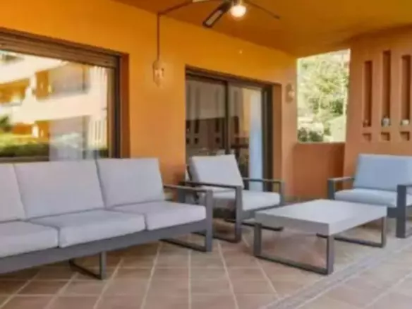 2-bedroom Apartment In Estepona, Spain (130 M²)