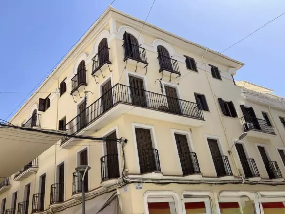 4-bedroom Apartment In Ronda, Spain (180 M²)