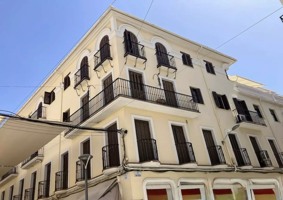 4-bedroom Apartment In Ronda, Spain (180 M²)