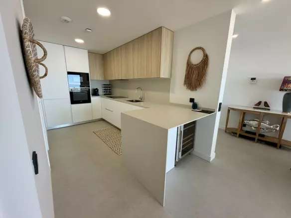 2-bedroom Apartment In Marbella, Spain (119 M²)