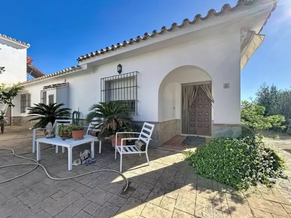 6-bedroom Villa In Periana, Spain (348 M²)