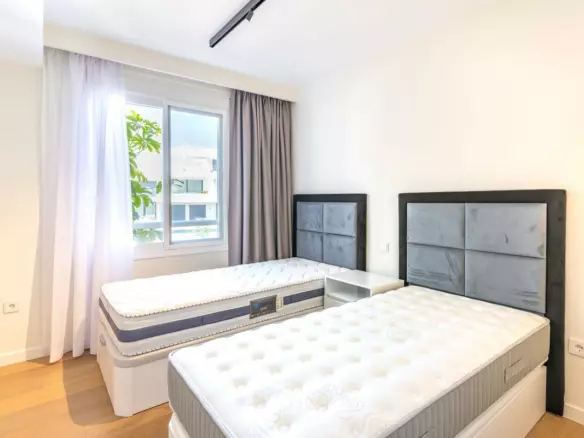 2-bedroom Apartment In Estepona, Spain (86 M²)