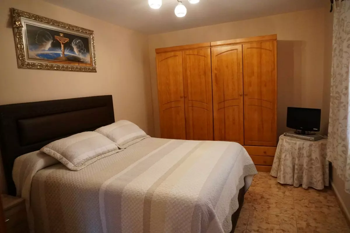 4-bedroom Villa In Cómpeta, Spain (92 M²)