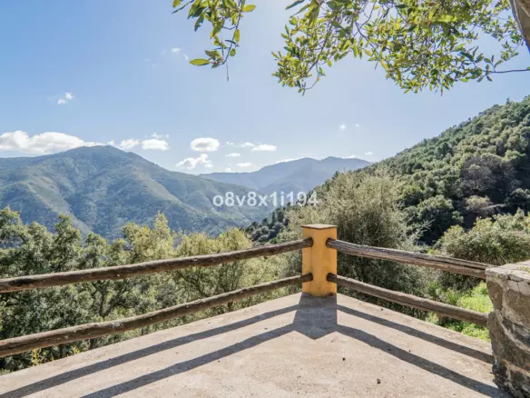 5-bedroom Country House In Jubrique, Spain (485 M²)