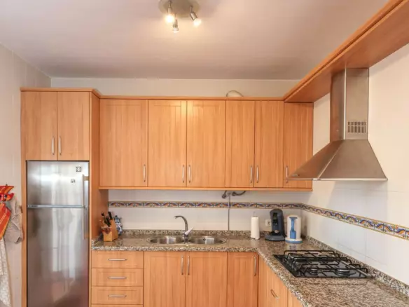 3-bedroom Villa In Tolox, Spain (99 M²)