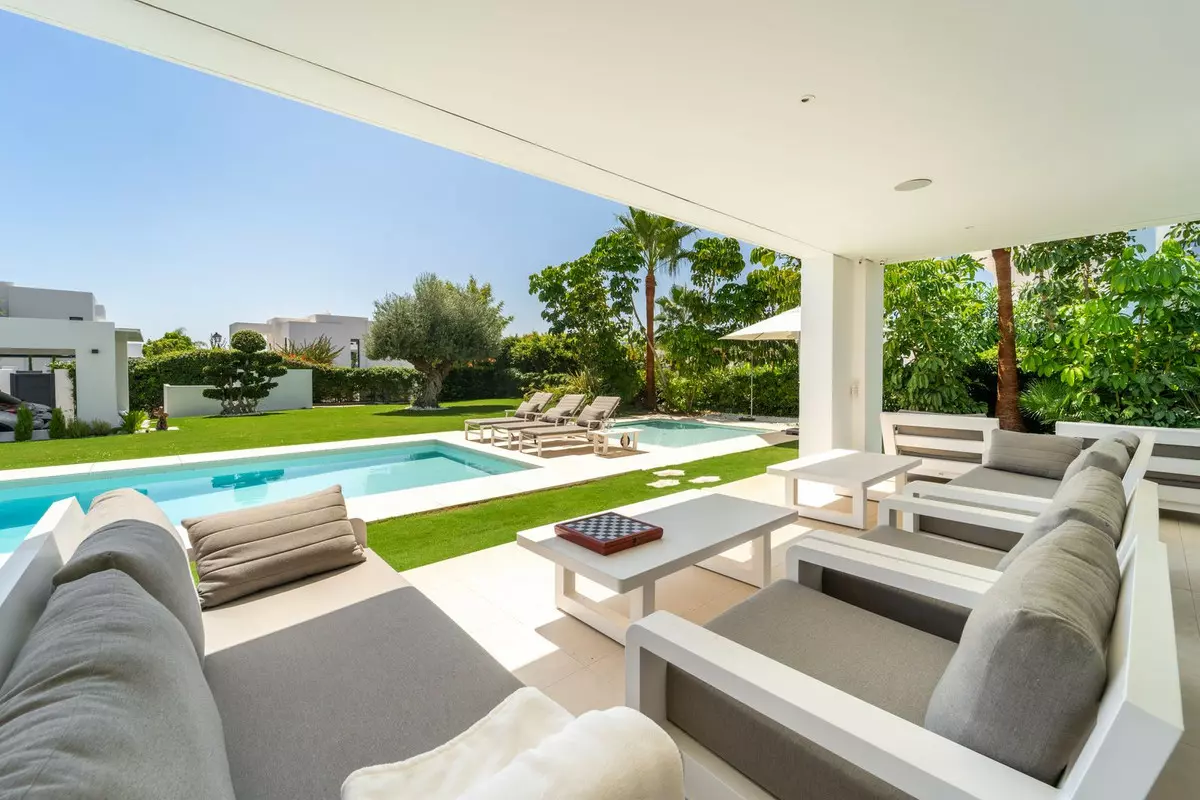 6-bedroom Villa In Mijas, Spain (554 M²)