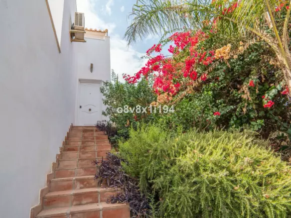 5-bedroom Villa In Vélez – Málaga, Spain (321 M²)