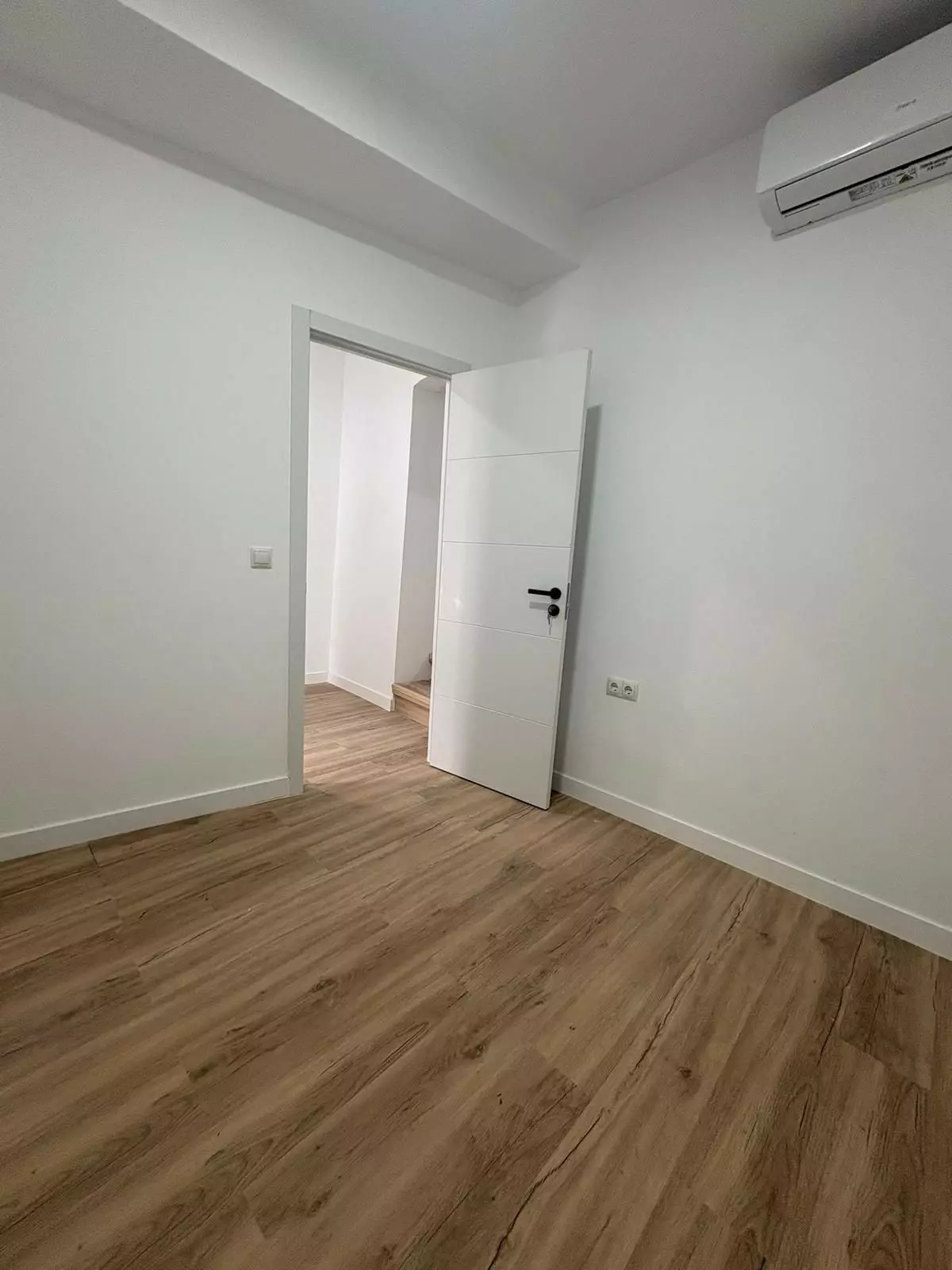 5-bedroom Town House In Casabermeja, Spain (120 M²)