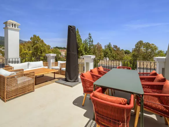 3-bedroom Town House In Marbella, Spain (211 M²)