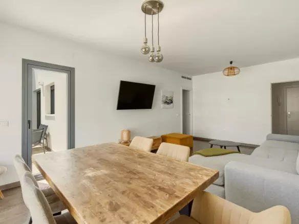 3-bedroom Apartment In Estepona, Spain (111 M²)