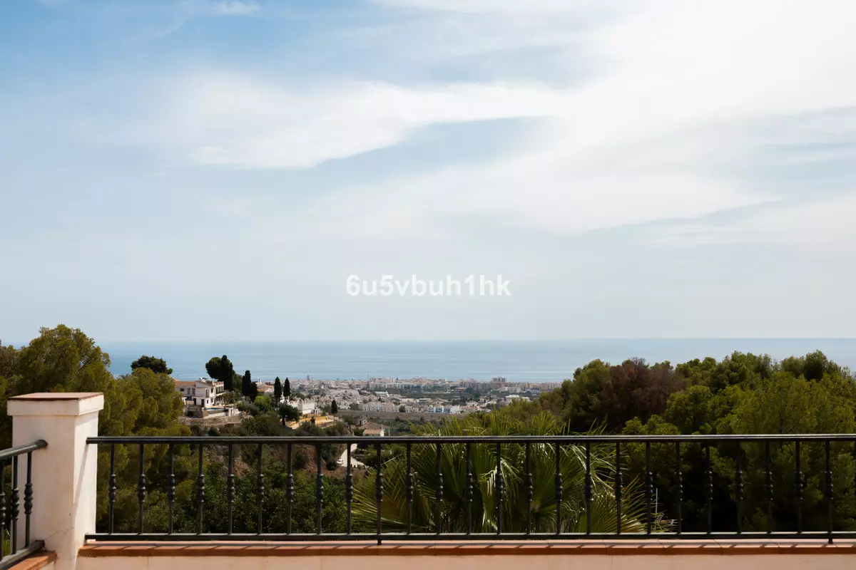 5-bedroom Villa In Frigiliana, Spain (400 M²)