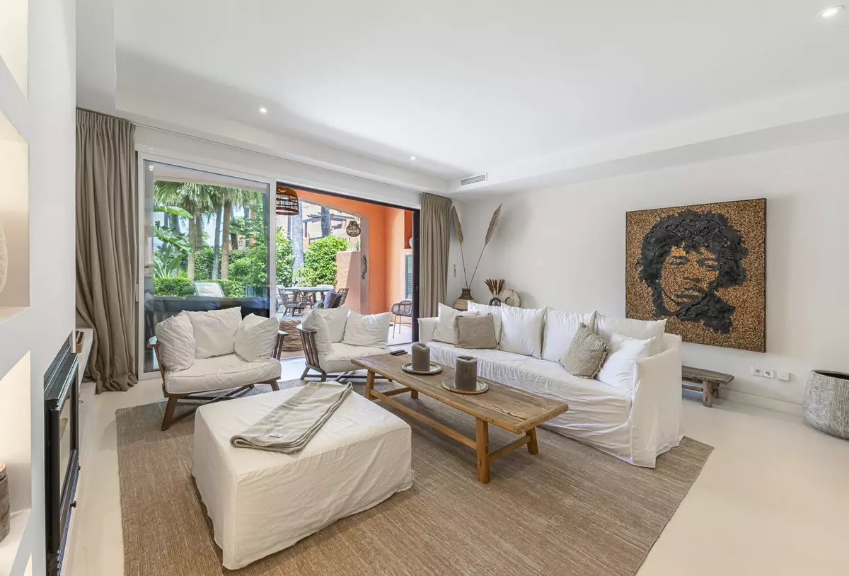 3-bedroom Town House In Marbella, Spain (285 M²)