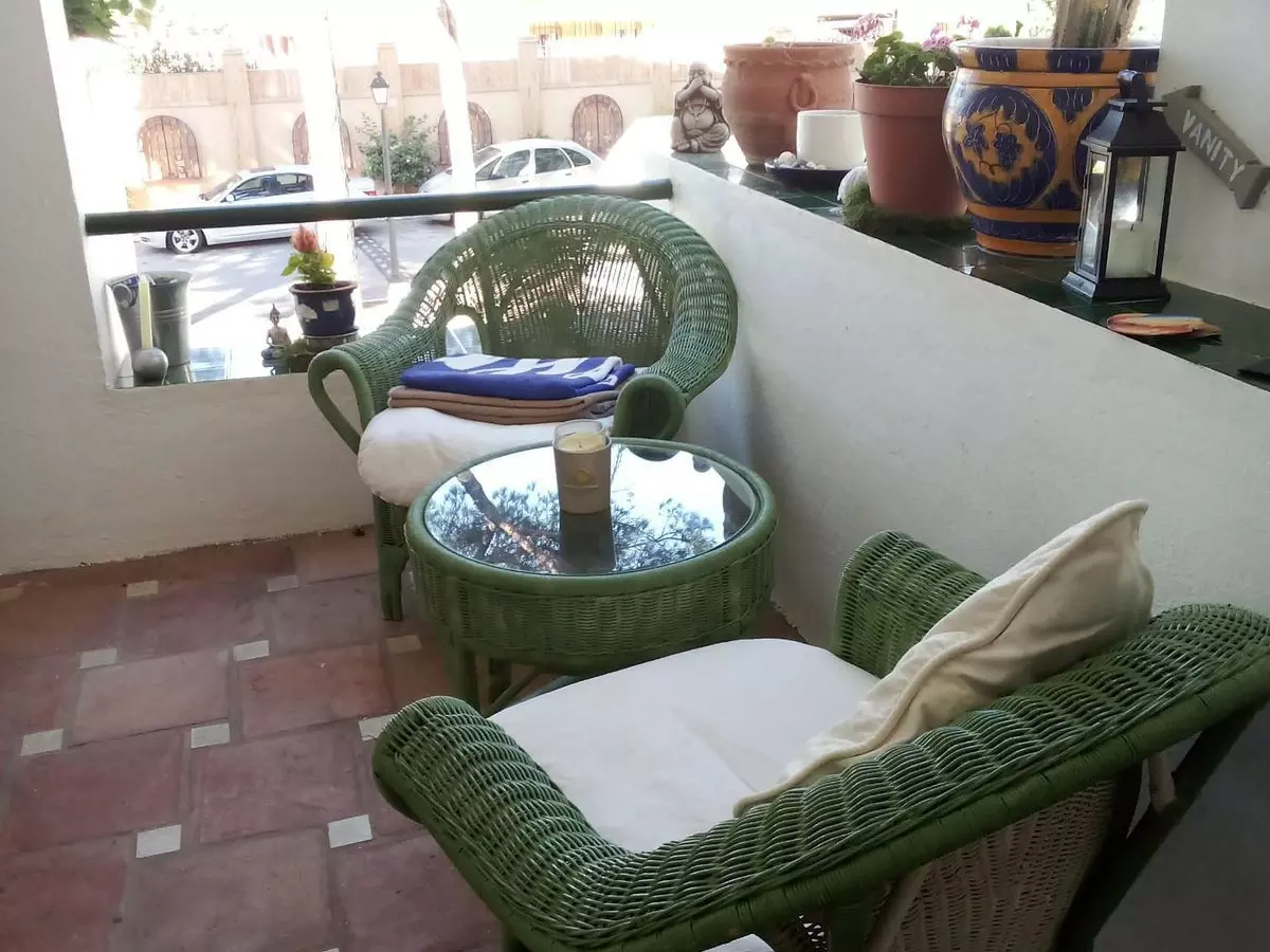 3-bedroom Apartment In Estepona, Spain (90 M²)