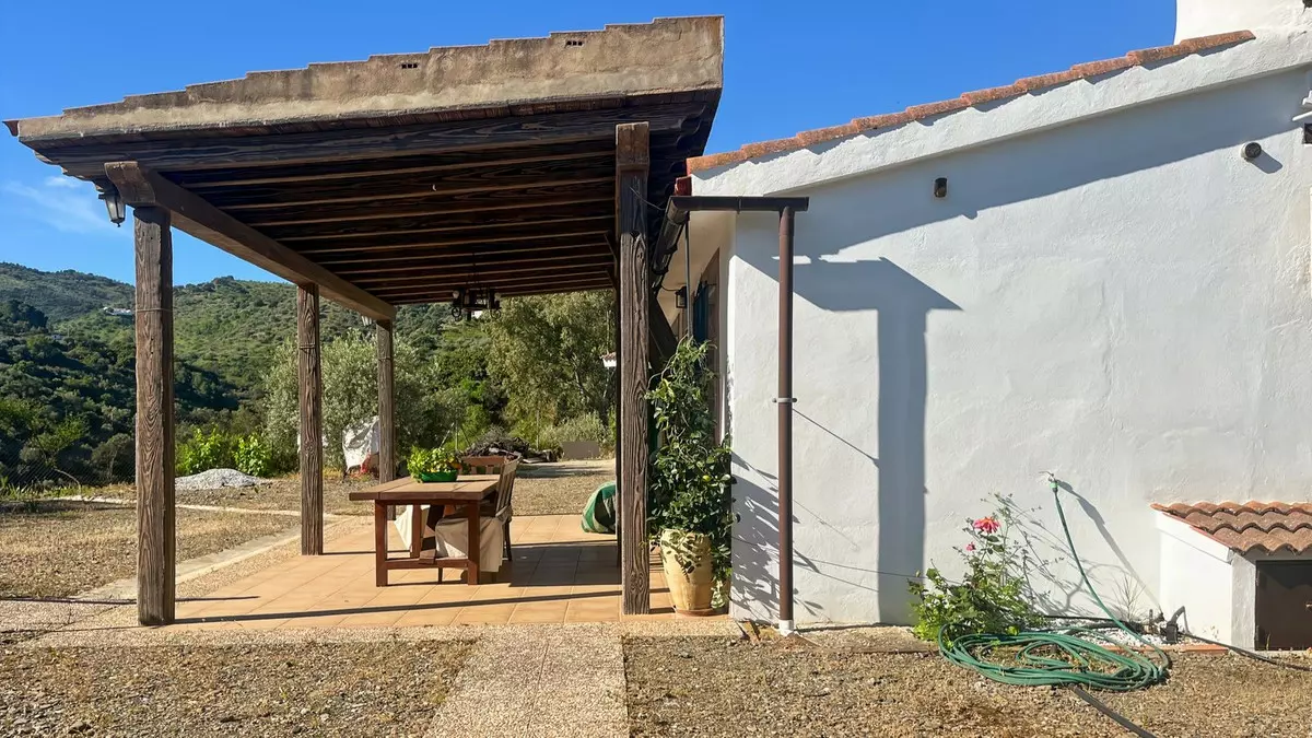 4-bedroom Country House In Comares, Spain (113 M²)