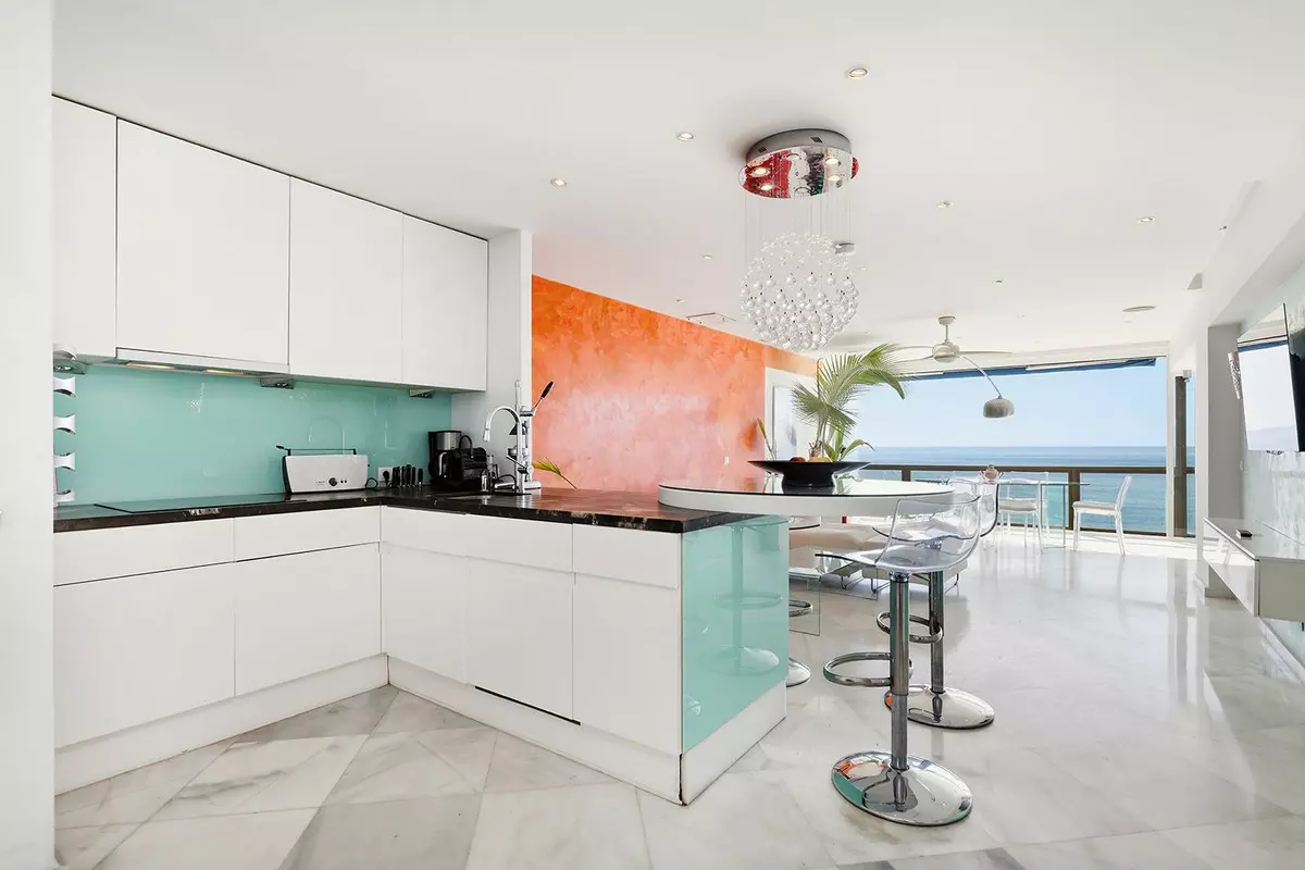 2-bedroom Apartment In Benalmádena, Spain (128 M²)