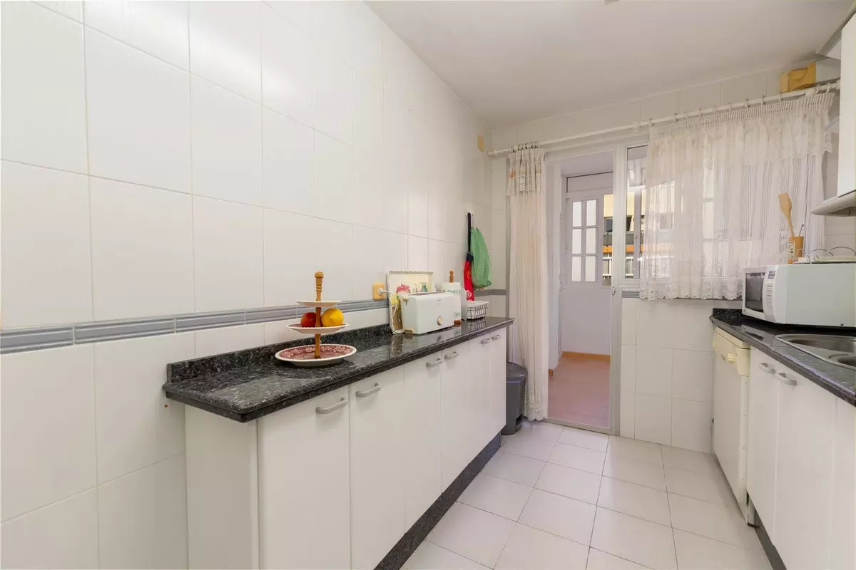 3-bedroom Apartment In Fuengirola, Spain (134 M²)